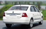 [OEM] 1:18 Skoda 2016 Rapid bianco modellino di auto Die-Cast