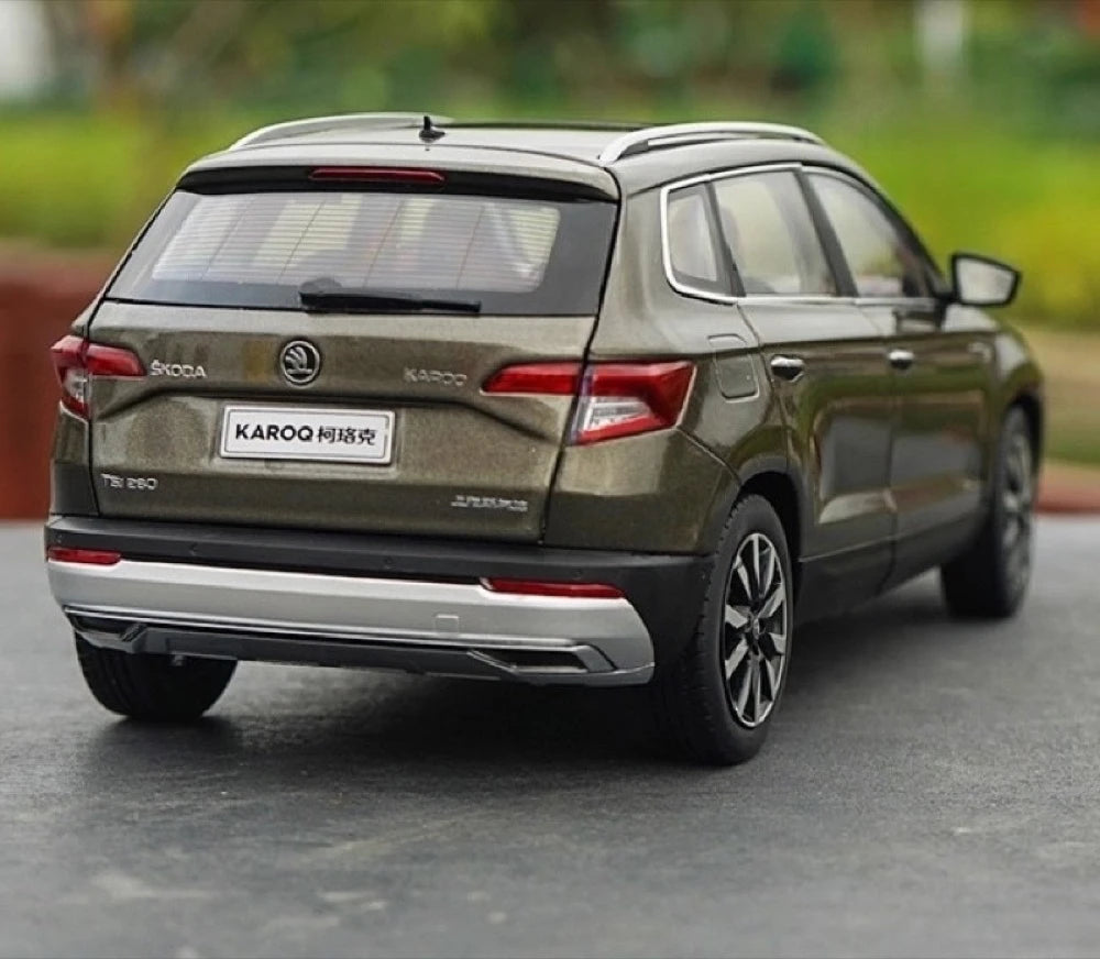 [OEM] 1:18 Skoda 2017 Karoq Brown Model Car Die-Cast