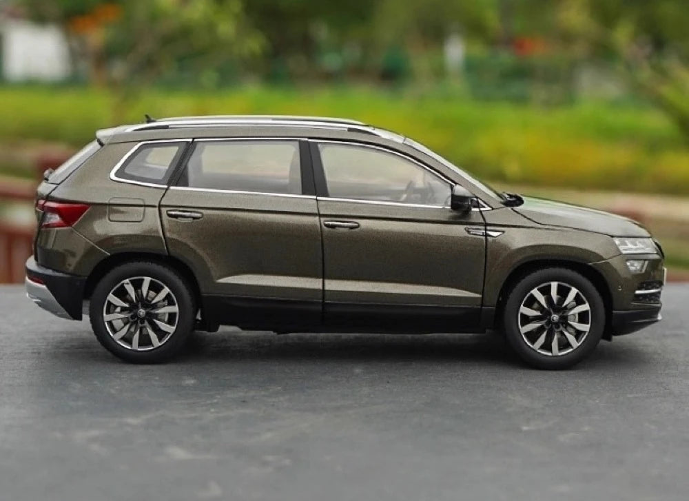 [OEM] 1:18 Skoda 2017 Karoq Brown Model Car Die-Cast