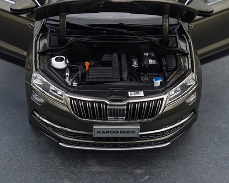 [OEM] 1:18 Skoda 2017 Karoq Brown Model Car Die-Cast