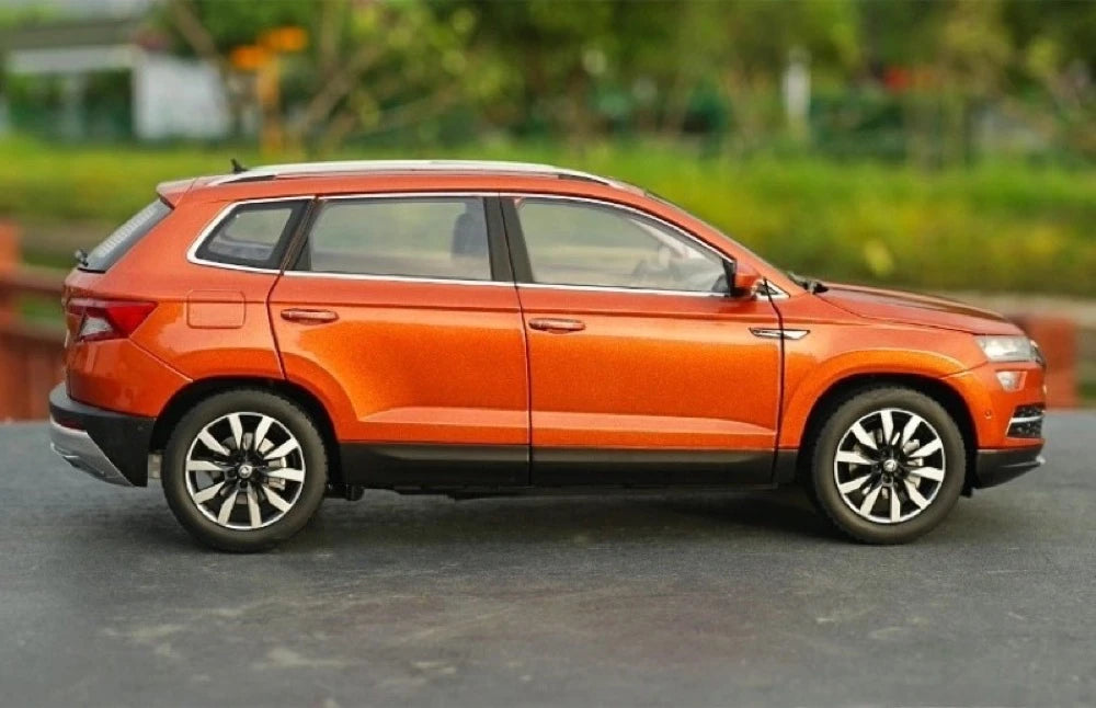 [OEM] 1:18 Skoda 2017 Karoq Orange Model Car Die-Cast