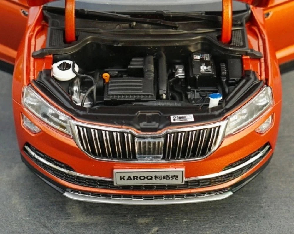 [OEM] 1:18 Skoda 2017 Karoq Orange Model Car Die-Cast