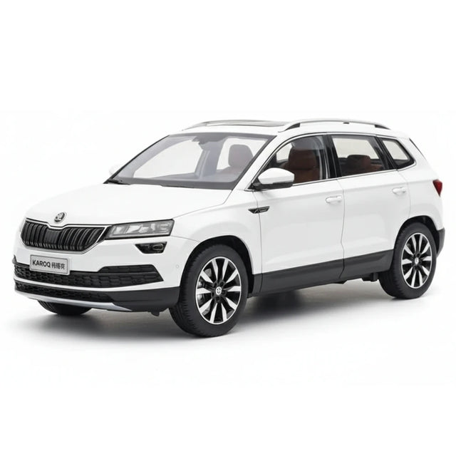 [OEM] 1:18 Skoda 2017 Karoq vit modellbil Die-Cast