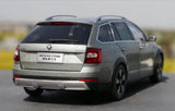 [OEM] 1:18 Skoda 2017 Octavia verde modellino di auto Die-Cast