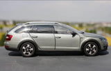 [OEM] 1:18 Skoda 2017 Octavia verde modellino di auto Die-Cast