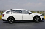 [OEM] 1:18 Skoda 2017 Octavia White Model Car Die-Cast