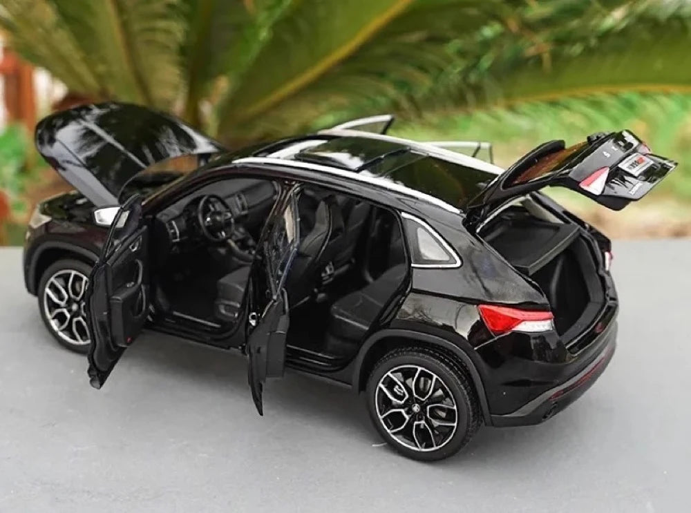 [OEM] 1:18 Skoda 2018 Karoq GT ブラック モデルカー Die-Cast