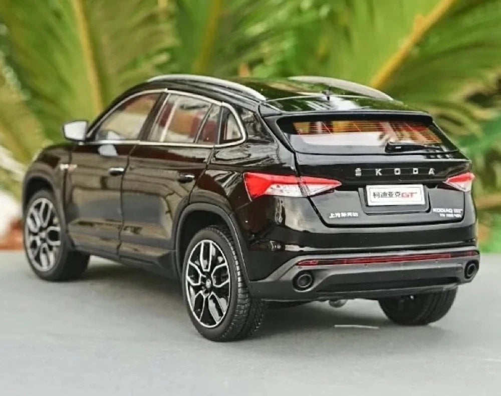 [OEM] 1:18 Skoda 2018 Karoq GT nero modellino di auto Die-Cast