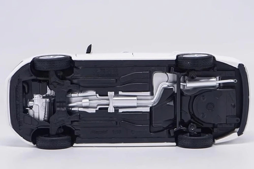 [OEM] 1:18 Skoda 2018 Rapid bianco modellino di auto Die-Cast