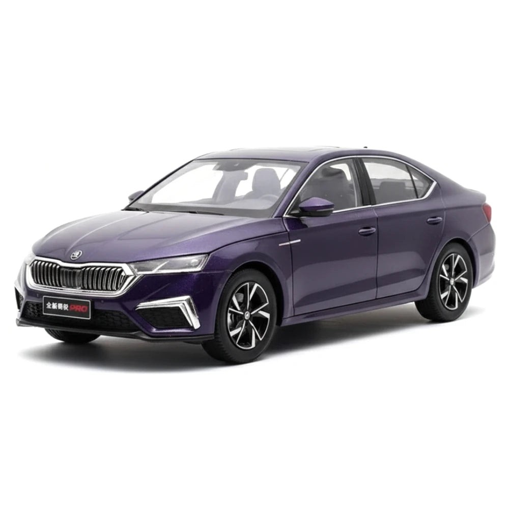 [OEM] 1:18 Skoda 2021 Octavia Purple Model Car Die-Cast