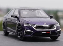 [OEM] 1:18 Skoda 2021 Octavia Purple Model Car Die-Cast