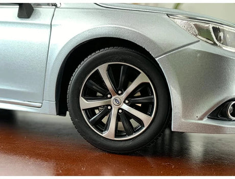 [OEM] 1:18 Subaru 2015 Legacy Silver Model Car Die-Cast