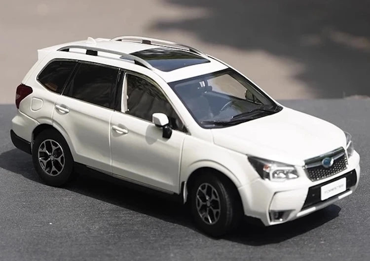 [OEM] 1:18 Subaru 2018 Forester White Model Car Die-Cast