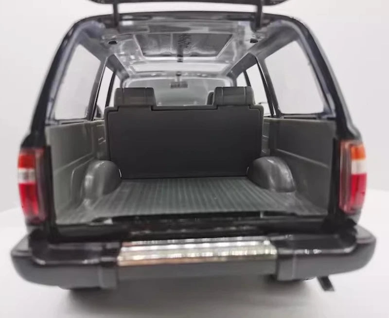[OEM] 1:18 Toyota 1990 Land Cruiser 80 Series Black Model Car Die-Cast