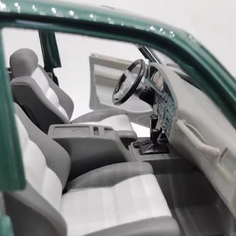 [OEM] 1:18 Toyota 1990 Land Cruiser 80 Series grön modellbil Die-Cast