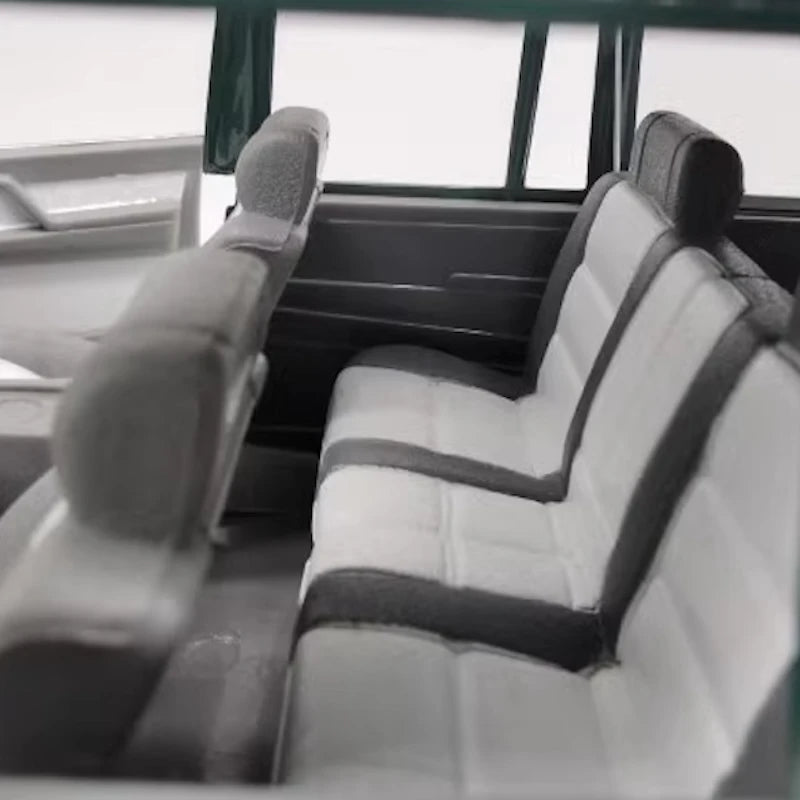 [OEM] 1:18 Toyota 1990 Land Cruiser 80 Series Green Model Car Die-Cast