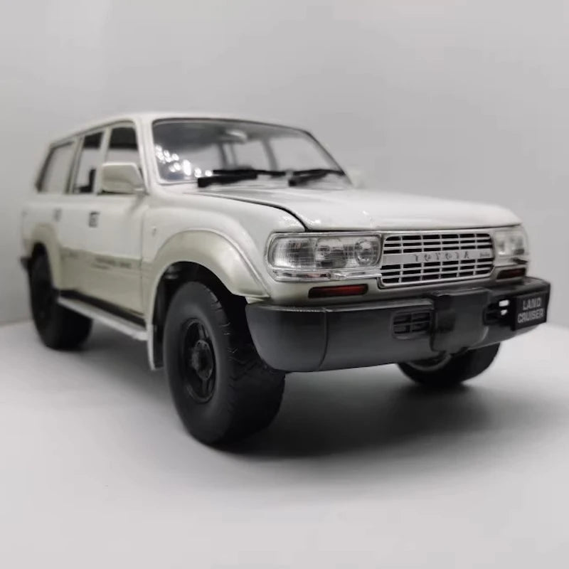 [OEM] 1:18 Toyota 1990 Land Cruiser 80 Series White Model Car Die-Cast