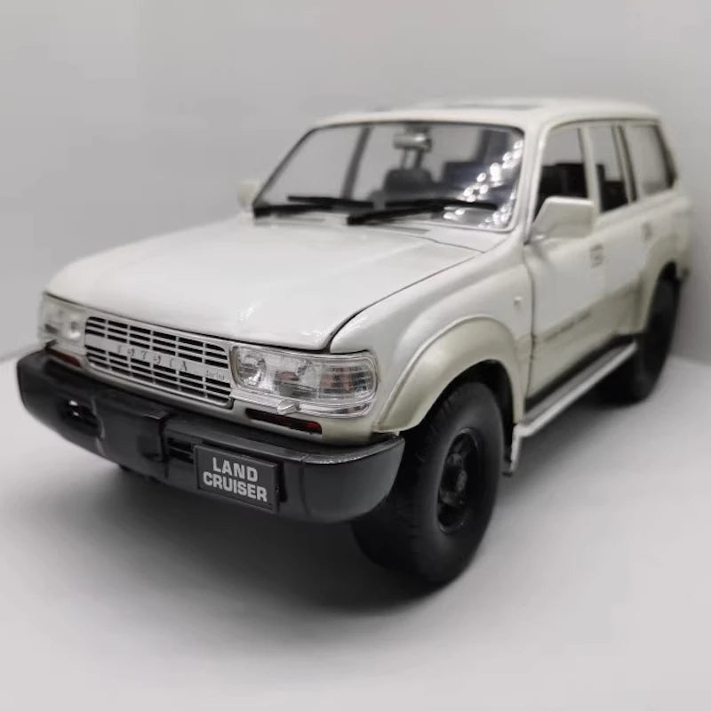[OEM] 1:18 Toyota 1990 Land Cruiser 80 Series White Model Car Die-Cast