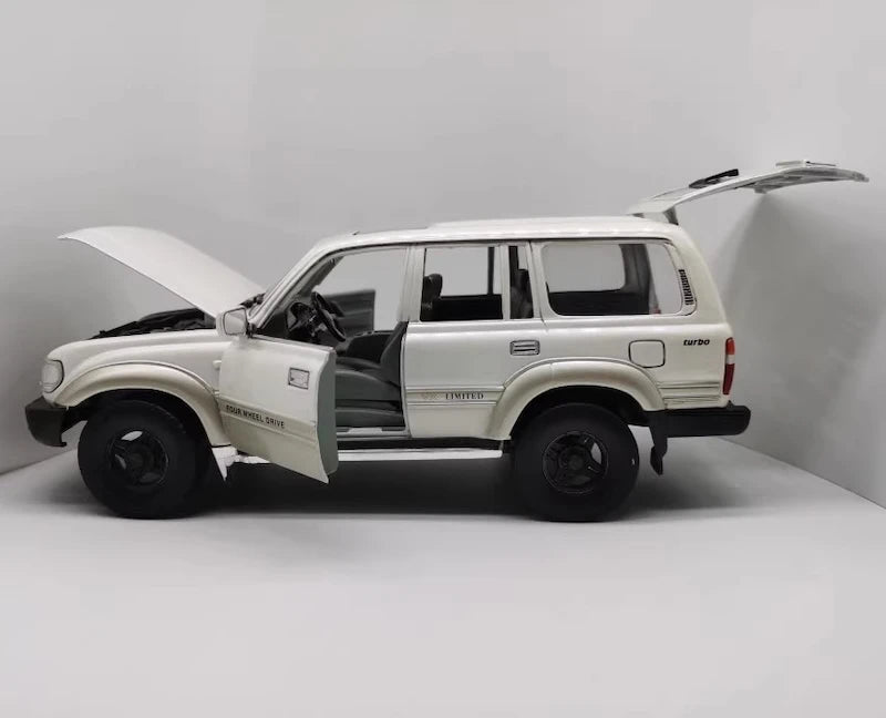 [OEM] 1:18 Toyota 1990 Land Cruiser 80 Series White Model Car Die-Cast
