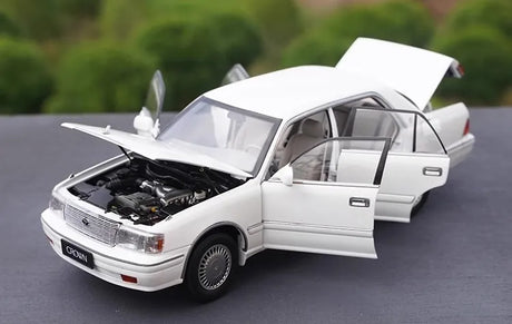 [OEM] 1:18 Toyota 1995 Crown 155 White Model Car Die-Cast