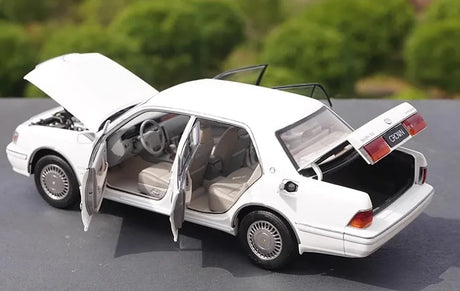 [OEM] 1:18 Toyota 1995 Crown 155 White Model Car Die-Cast