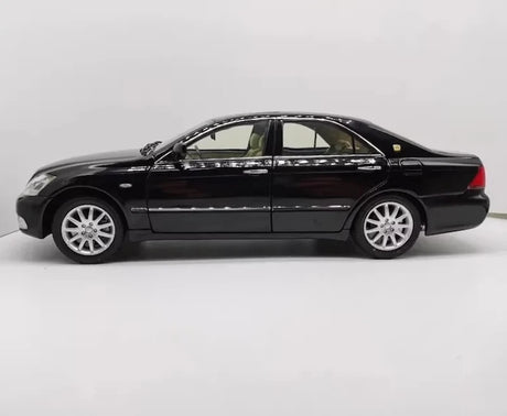 [OEM] 1:18 Toyota 2003 Crown Royal Saloon S180 Black Model Car Die-Cast