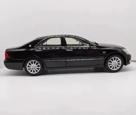 [OEM] 1:18 Toyota 2003 Crown Royal Saloon S180 Black Model Car Die-Cast