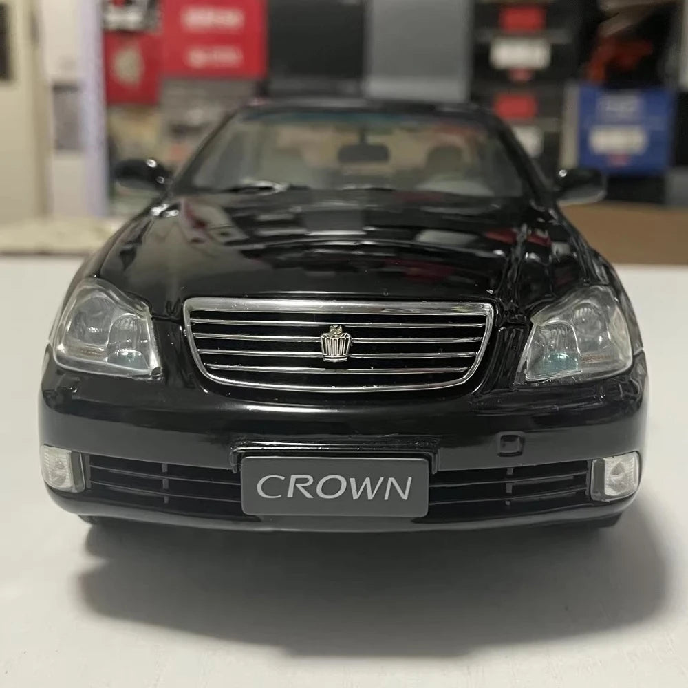 [OEM] 1:18 Toyota 2003 Crown S180 Black Model Car Die-Cast