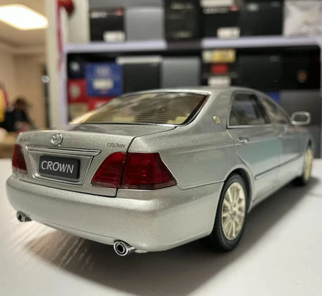 [OEM] 1:18 Toyota 2003 Crown S180 argent voiture miniature Die-Cast