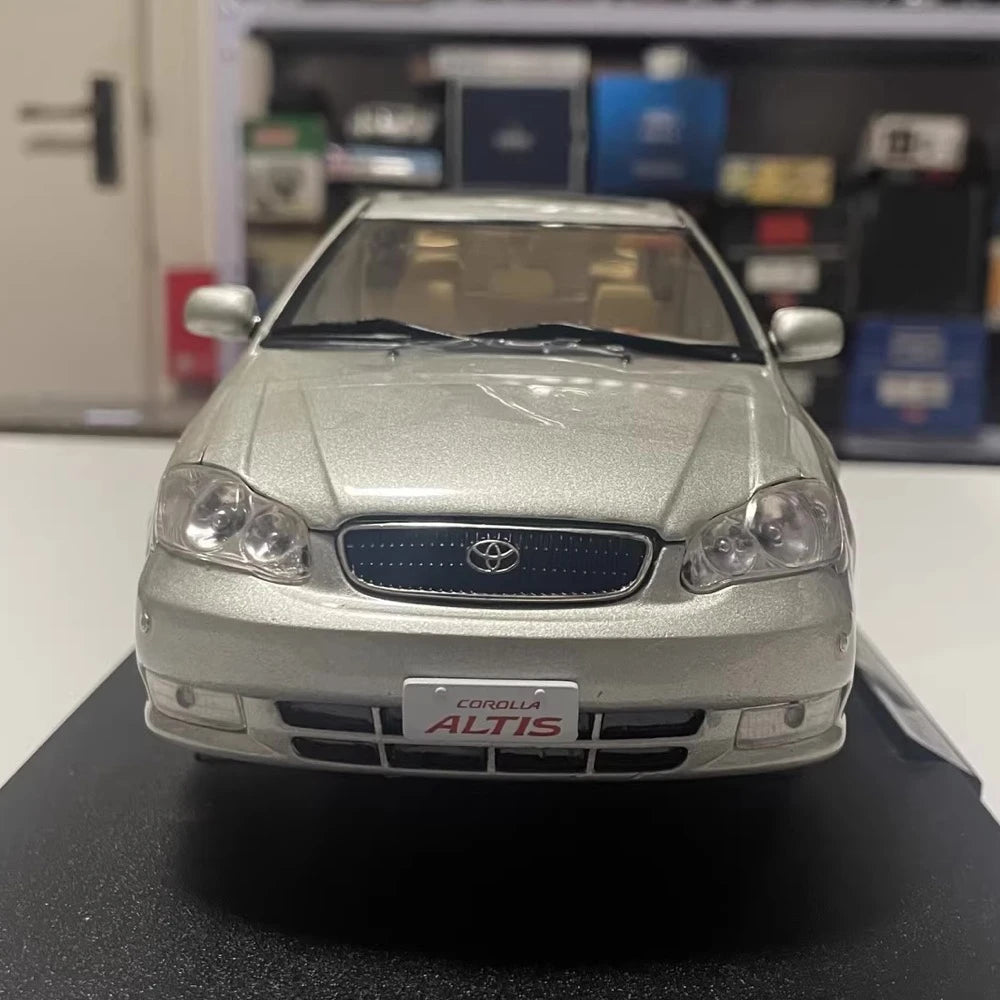 [OEM] 1:18 Toyota 2004 Corolla Altis zilver modelauto Die-Cast