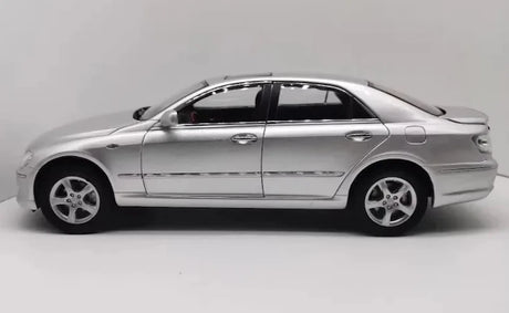 [OEM] 1:18 Toyota 2004 Mark X Silver Model Car Die-Cast