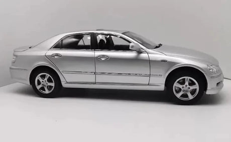 [OEM] 1:18 Toyota 2004 Mark X Silver Model Car Die-Cast