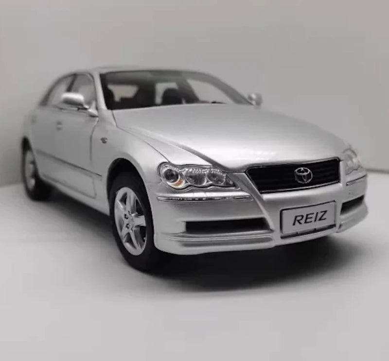 [OEM] 1:18 Toyota 2004 Mark X Silver Model Car Die-Cast