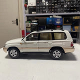 [OEM] 1:18 Toyota 2005 Land Cruiser LC100 White Model Car Die-Cast