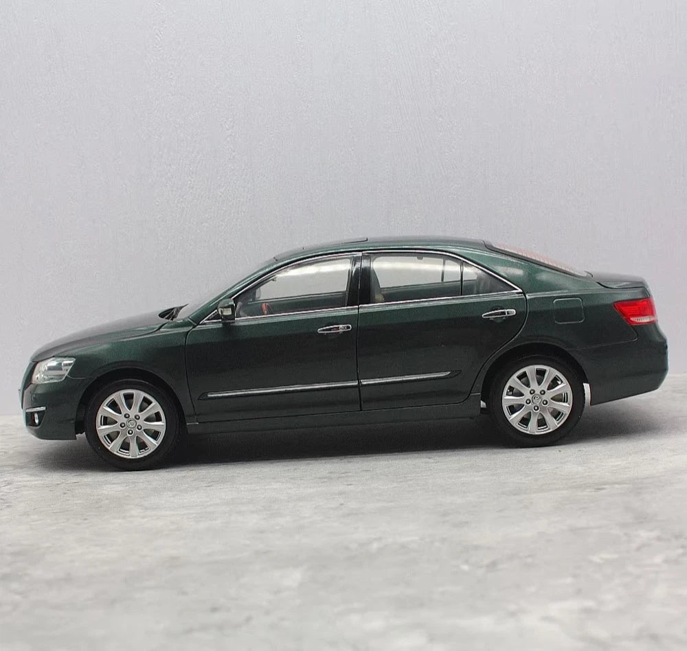 [OEM] 1:18 Toyota 2006 Camry Green Model Car Die-Cast