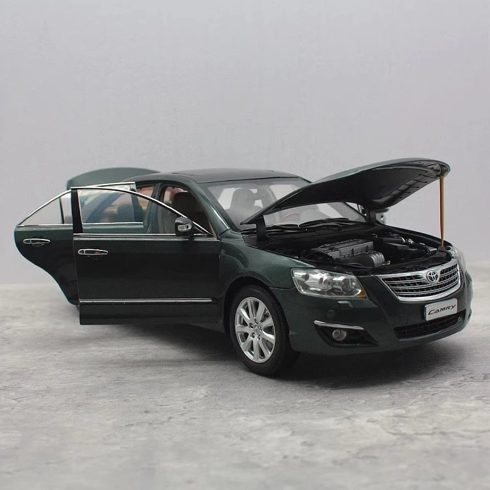 [OEM] 1:18 Toyota 2006 Camry Green Model Car Die-Cast