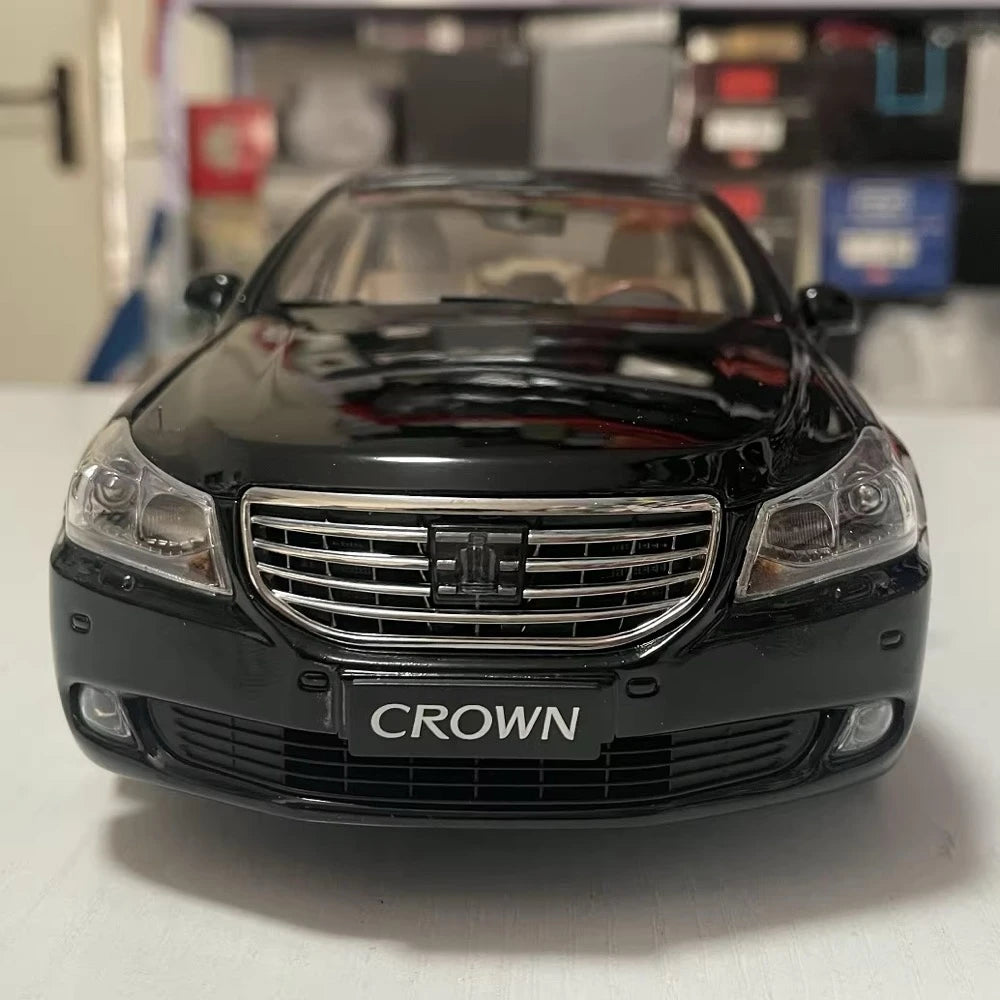 [OEM] 1:18 Toyota 2008 Crown S200 Black Model Car Die-Cast