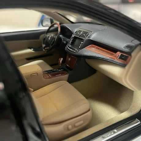 [OEM] 1:18 Toyota 2008 Crown S200 noir voiture miniature Die-Cast