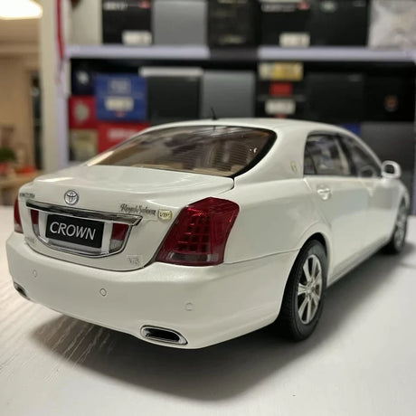 [OEM] 1:18 Toyota 2008 Crown S200 blanc voiture miniature Die-Cast