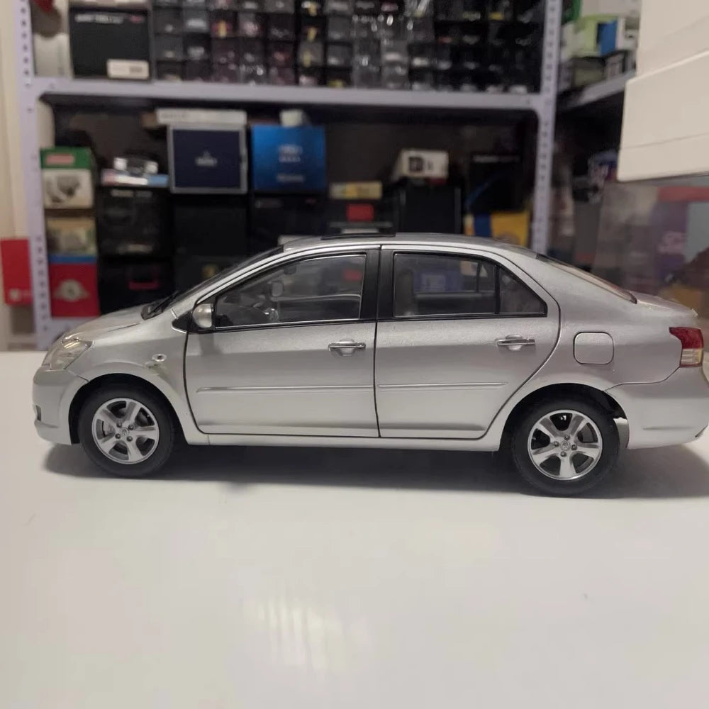 [OEM] 1:18 Toyota 2008 Vios XP90 Silver Model Car Die-Cast