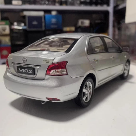 [OEM] 1:18 Toyota 2008 Vios XP90 argent voiture miniature Die-Cast