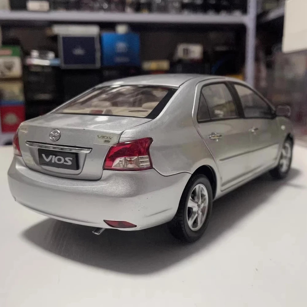 [OEM] 1:18 Toyota 2008 Vios XP90 Silver Model Car Die-Cast
