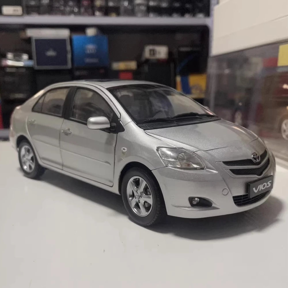 [OEM] 1:18 Toyota 2008 Vios XP90 Silver Model Car Die-Cast