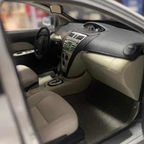 [OEM] 1:18 Toyota 2008 Vios XP90 argent voiture miniature Die-Cast