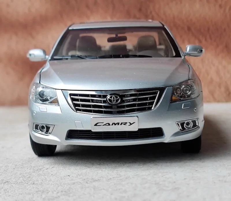 [OEM] 1:18 Toyota 2009 Camry hopea pienoismalli Die-Cast