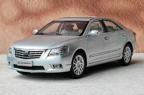 [OEM] 1:18 Toyota 2009 Camry Silver Model Car Die-Cast