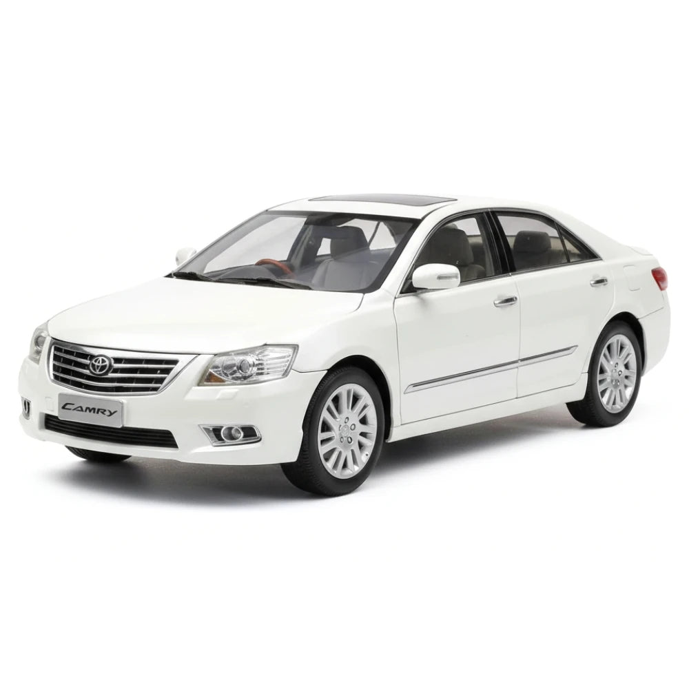 [OEM] 1:18 Toyota 2009 Camry White Model Car Die-Cast