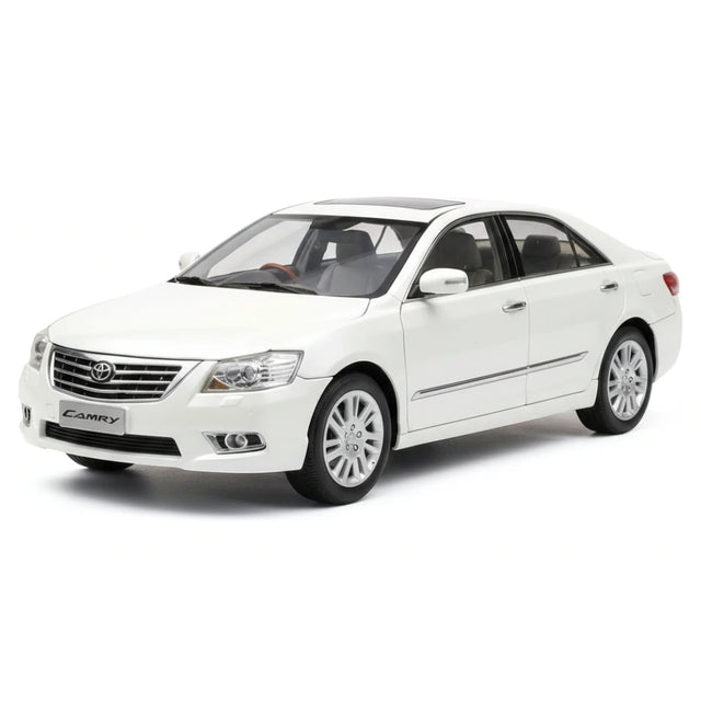 [OEM] 1:18 Toyota 2009 Camry White Model Car Die-Cast