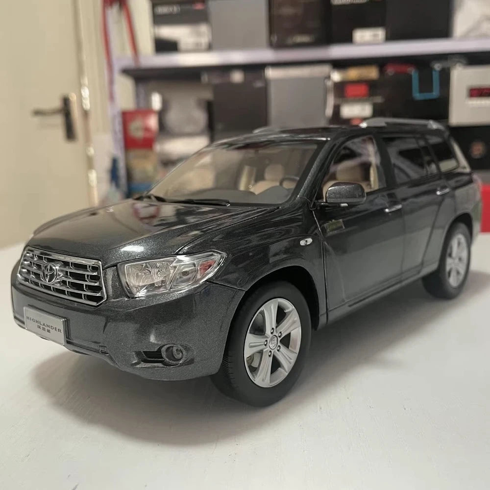 [OEM] 1:18 Toyota 2009 Highlander harmaa pienoismalli Die-Cast