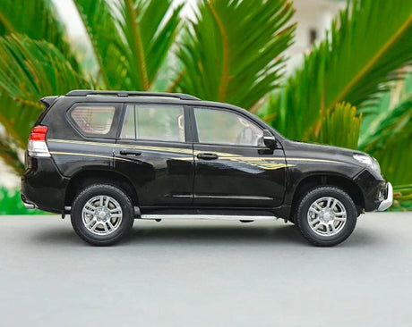 [OEM] 1:18 Toyota 2009 Land Cruiser Prado svart Line modellbil Die-Cast